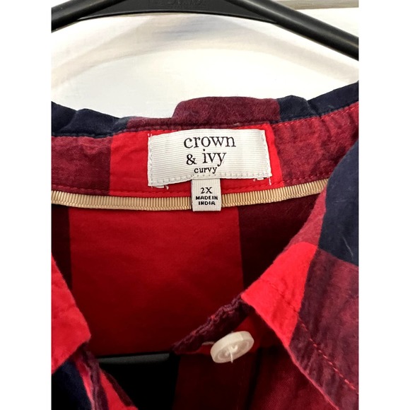 Crown and Ivy  Curvy Women's Long Sleeve Plaid Boyfriend Shirt - Picture 2 of 4